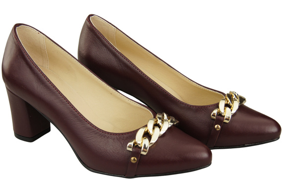 Classic Women's Pumps Shoes made of Natural Leather with a Gold Decorative Chain 200 ElitaBut