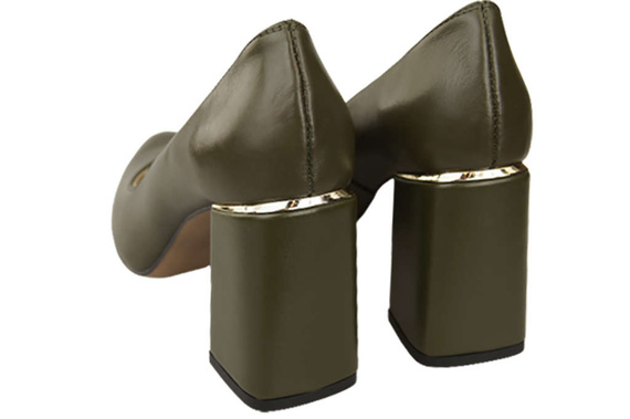 Women's shoes Pumps Natural leather 179 ElitaBut