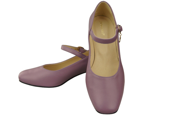 Women's shoes Pumps with a strap, natural leather 202 ElitaBut