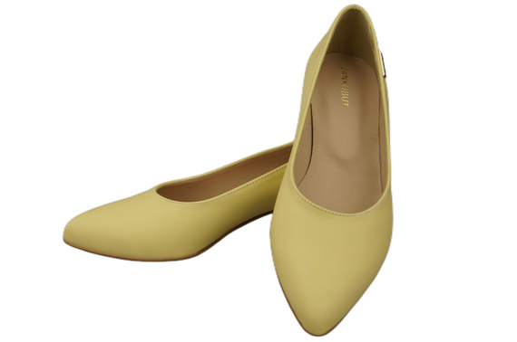 Women's low-heeled pumps timeless elegance and comfort 220 ElitaBut