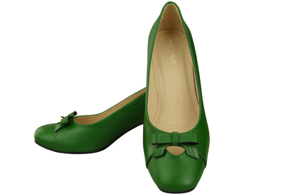 Women's Pumps with a Bow, Natural Leather and Low Heel 203 ElitaBut