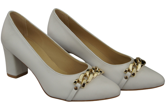 Classic Women's Pumps Shoes made of Natural Leather with a Gold Decorative Chain 200 ElitaBut