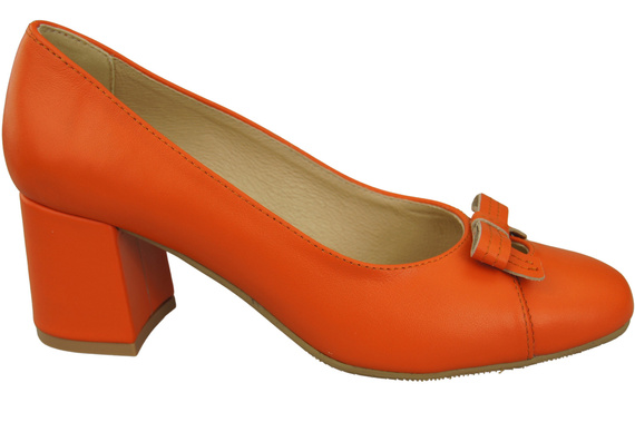 Women's Pumps with a Bow, Natural Leather and Low Heel 203 ElitaBut