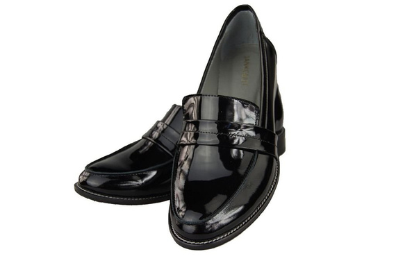 Shoes Women's loafers Natural leather lacquer 139 ElitaBut