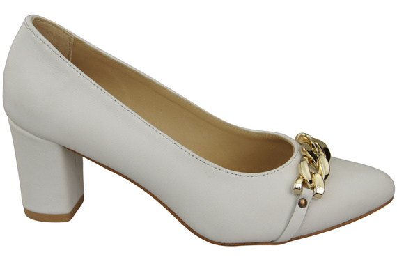 Classic Women's Pumps Shoes made of Natural Leather with a Gold Decorative Chain 200 ElitaBut