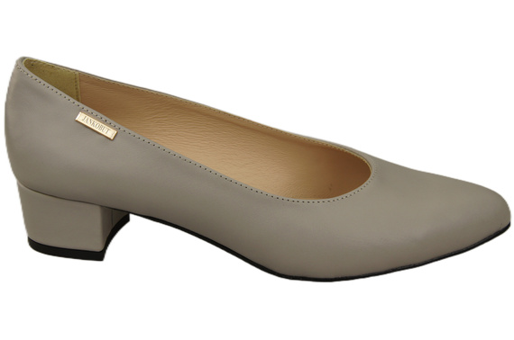 Women's low-heeled pumps timeless elegance and comfort 220 ElitaBut