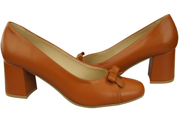 Women's Pumps with a Bow, Natural Leather and Low Heel 203 ElitaBut