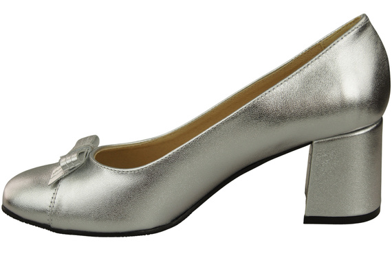 Women's Pumps with a Bow, Natural Leather and Low Heel 203 ElitaBut