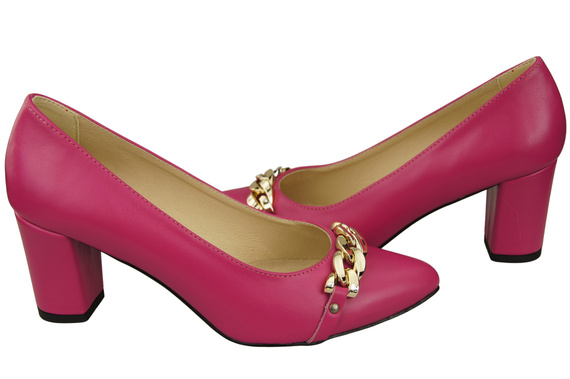 Classic Women's Pumps Shoes made of Natural Leather with a Gold Decorative Chain 200 ElitaBut