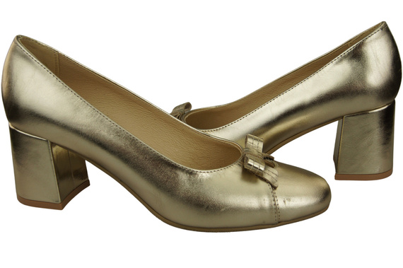 Women's Pumps with a Bow, Natural Leather and Low Heel 203 ElitaBut