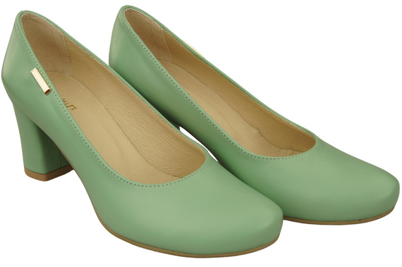 Footwear Classic Women's Natural Leather Almond Nose Dugout 201 ElitaBut