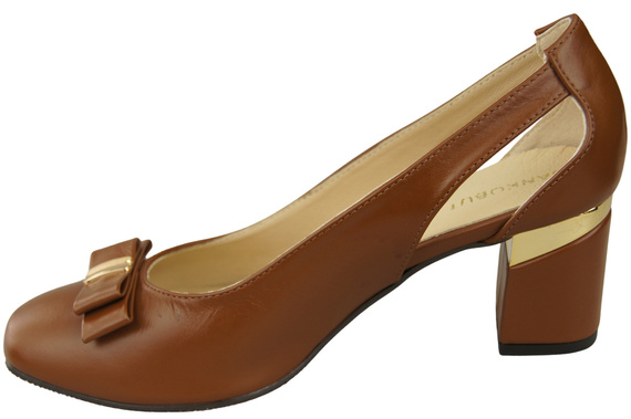 Shoes Women's pumps in Natural Leather with Decorative Heel 199 ElitaBut