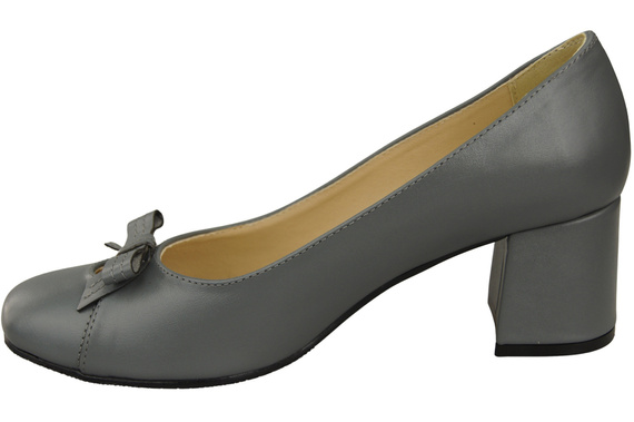Women's Pumps with a Bow, Natural Leather and Low Heel 203 ElitaBut