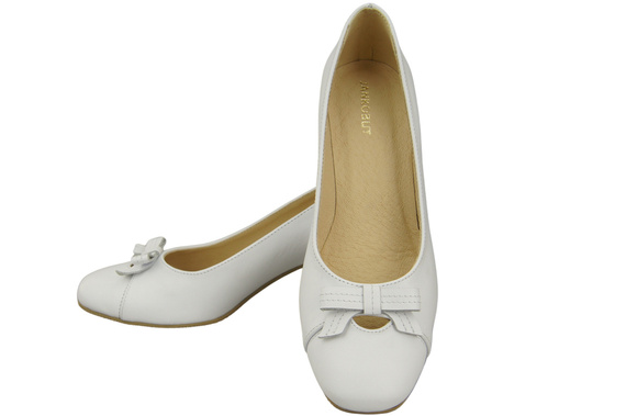 Women's Pumps with a Bow, Natural Leather and Low Heel 203 ElitaBut