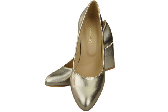 Women's shoes Pumps Natural leather 179 ElitaBut