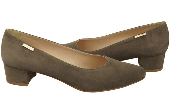 Comfortable Women's Shoes in Genuine Suede Leather 220 Z ElitaBut