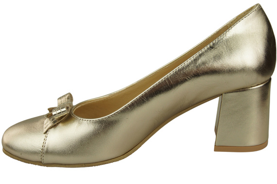 Women's Pumps with a Bow, Natural Leather and Low Heel 203 ElitaBut