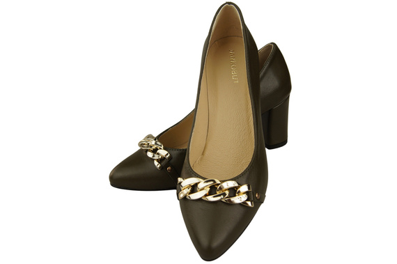 Classic Women's Pumps Shoes made of Natural Leather with a Gold Decorative Chain 200 ElitaBut