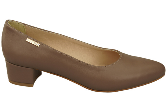 Women's low-heeled pumps timeless elegance and comfort 220 ElitaBut