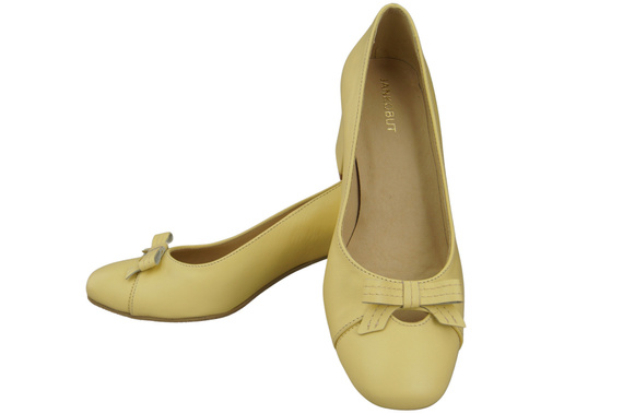 Women's Pumps with a Bow, Natural Leather and Low Heel 203 ElitaBut