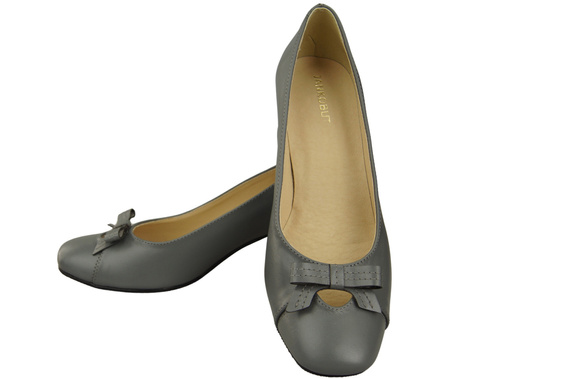 Women's Pumps with a Bow, Natural Leather and Low Heel 203 ElitaBut