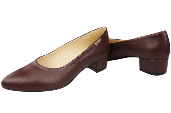 Women's low-heeled pumps timeless elegance and comfort 220 ElitaBut