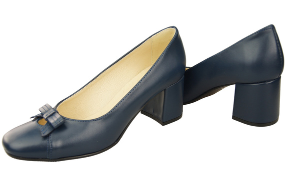 Women's Pumps with a Bow, Natural Leather and Low Heel 203 ElitaBut