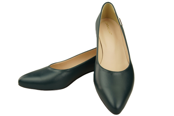 Women's low-heeled pumps timeless elegance and comfort 220 ElitaBut