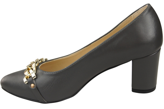 Classic Women's Pumps Shoes made of Natural Leather with a Gold Decorative Chain 200 ElitaBut