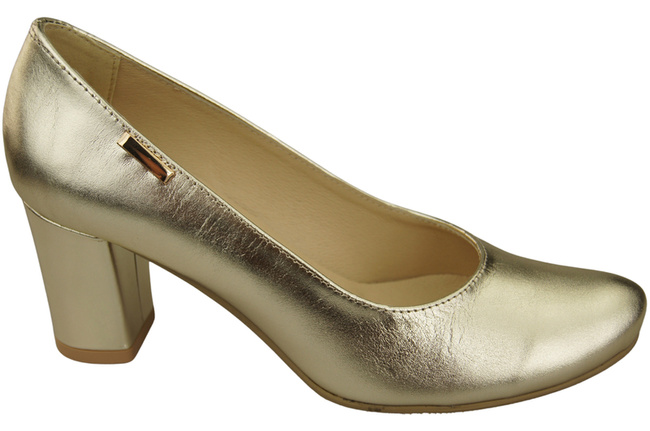 Footwear Classic Women's Natural Leather Almond Nose Dugout 201 ElitaBut
