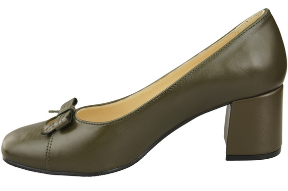 Women's Pumps with a Bow, Natural Leather and Low Heel 203 ElitaBut