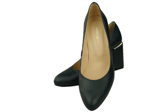 Women's shoes Pumps Natural leather 179 ElitaBut