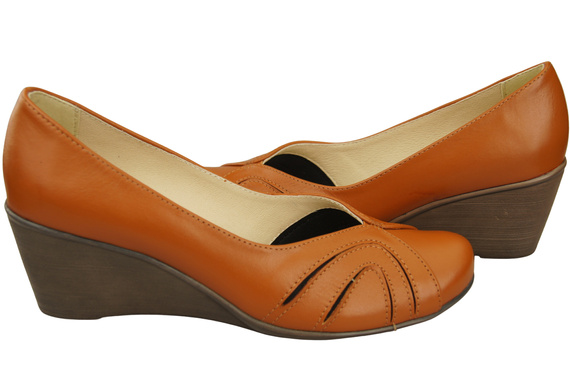 Women's Black Natural Leather Wedge Pumps 828 ElitaBut