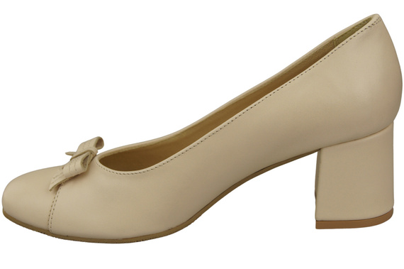 Women's Pumps with a Bow, Natural Leather and Low Heel 203 ElitaBut