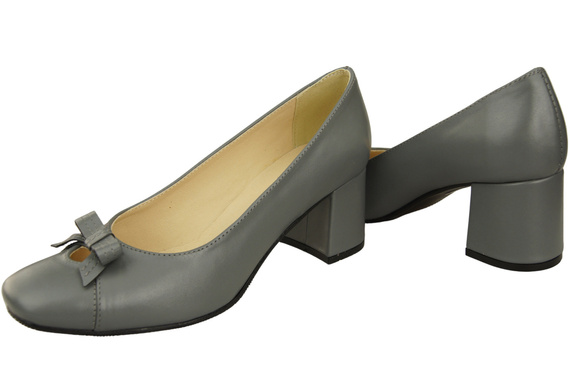 Women's Pumps with a Bow, Natural Leather and Low Heel 203 ElitaBut