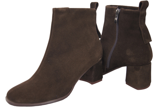 Botki Damskie Czekoladowe ze Skóry Naturalnej Welurowej na Stabilnym Słupku z Zamkiem 224 ElitaBut