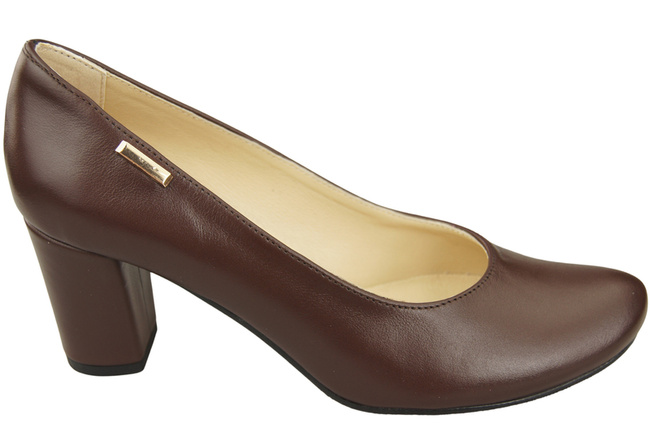 Footwear Classic Women's Natural Leather Almond Nose Dugout 201 ElitaBut