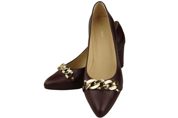 Classic Women's Pumps Shoes made of Natural Leather with a Gold Decorative Chain 200 ElitaBut