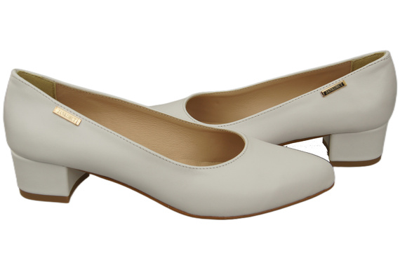 Women's low-heeled pumps timeless elegance and comfort 220 ElitaBut
