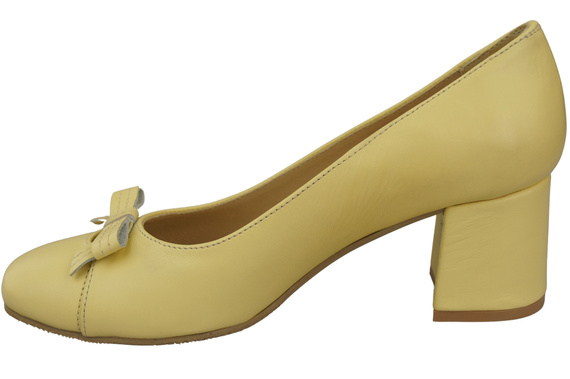 Women's Pumps with a Bow, Natural Leather and Low Heel 203 ElitaBut
