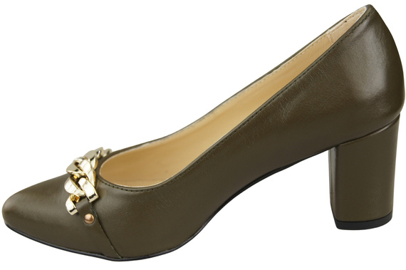 Classic Women's Pumps Shoes made of Natural Leather with a Gold Decorative Chain 200 ElitaBut