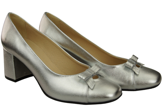 Women's Pumps with a Bow, Natural Leather and Low Heel 203 ElitaBut