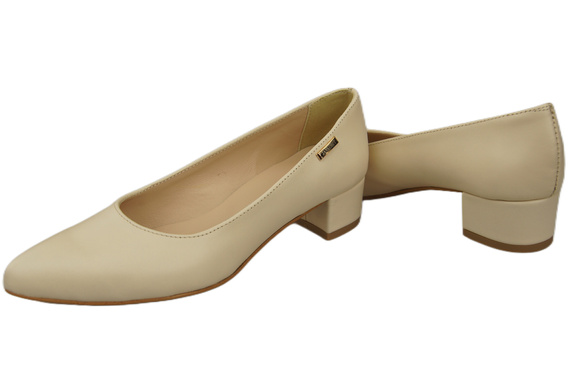 Women's low-heeled pumps timeless elegance and comfort 220 ElitaBut