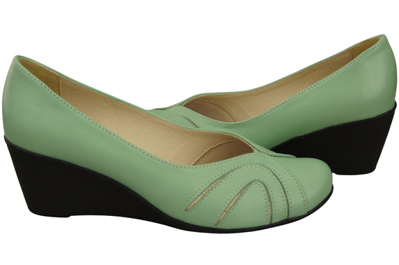 Women's Black Natural Leather Wedge Pumps 828 ElitaBut