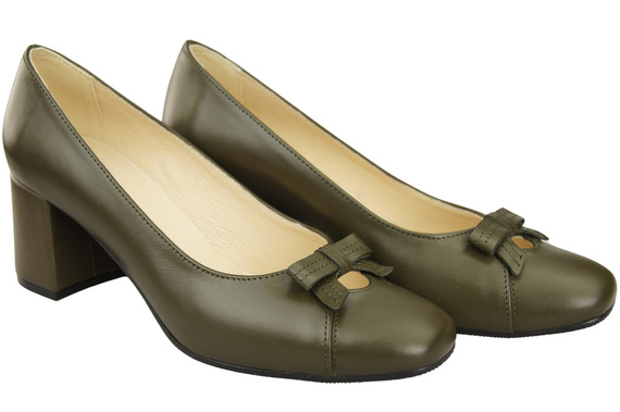 Women's Pumps with a Bow, Natural Leather and Low Heel 203 ElitaBut