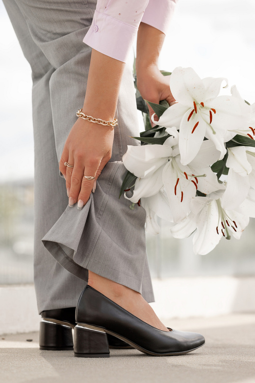 Women's shoes Pumps Natural leather 143 ElitaBut