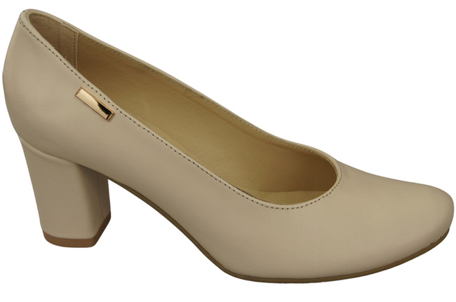 Footwear Classic Women's Natural Leather Almond Nose Dugout 201 ElitaBut