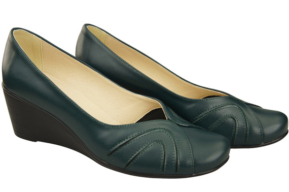 Women's Black Natural Leather Wedge Pumps 828 ElitaBut