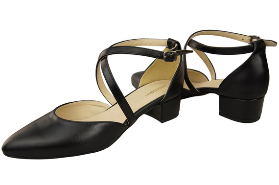 Women’s Leather Sandals with Straps Low Heel 223 ElitaBut