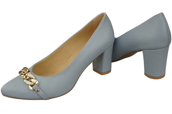 Classic Women's Pumps Shoes made of Natural Leather with a Gold Decorative Chain 200 ElitaBut